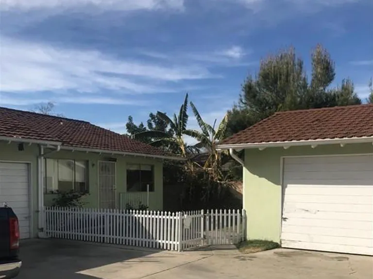 9617 Walnut St — Photo 1
