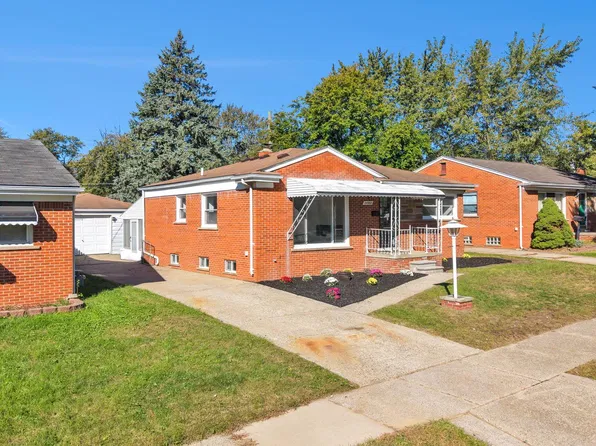 24988 Powers Ave, Dearborn Heights, MI 48125