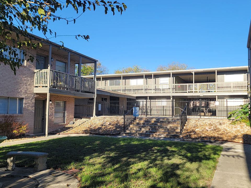 1st image of 516 Gentleman Rd #19