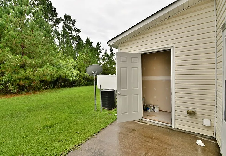104 Streamwood Dr — Photo 21