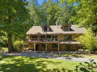 14652 Sivertson Rd NE, Bainbridge Island, WA 98110