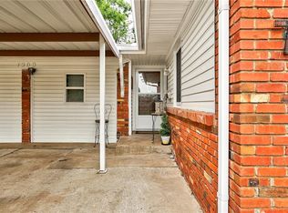 1209 W Woodlane Dr, Midwest City, OK 73110