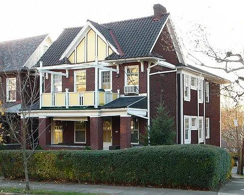 1035 Farragut St photo 1