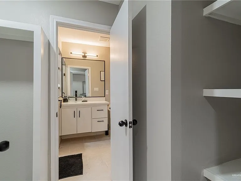 206 S Ridge Ln #1 — Photo 8