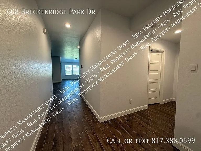 608 Breckenridge Park Dr — Photo 7