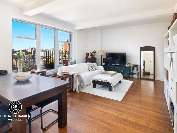 444 Central Park West image 3 of 14