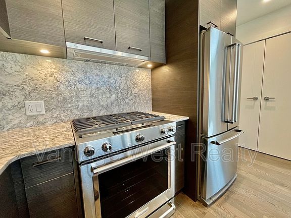 5th image of 1191 Sunset Dr #2207
