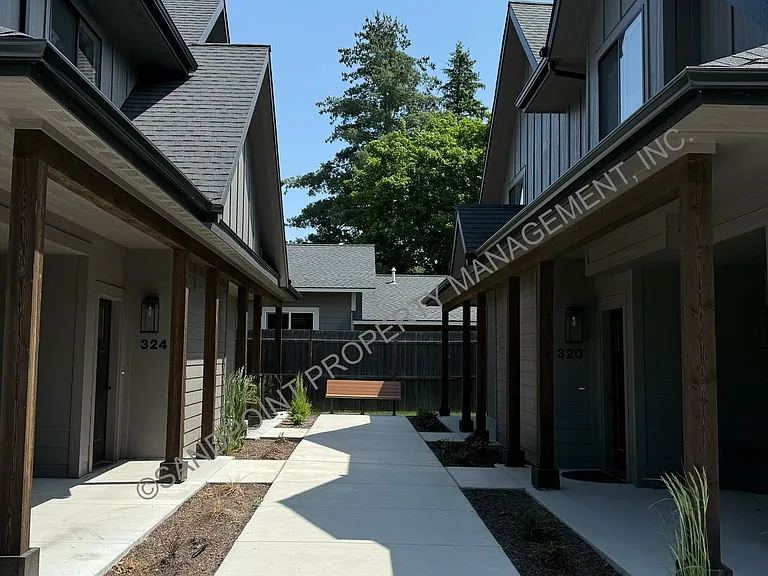 316 Aviator Ave #316 — Photo 3