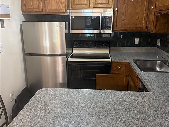 3rd image of 60 Rantoul St APT 114N