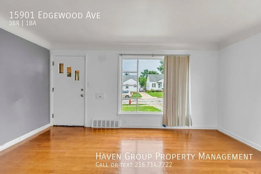 15901 Edgewood Ave, Maple Heights, OH 44137- Spacious 3-bed 1-bath single-family home! — Photo 2