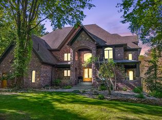 362 Saint Andre Dr, Valparaiso, IN 46383