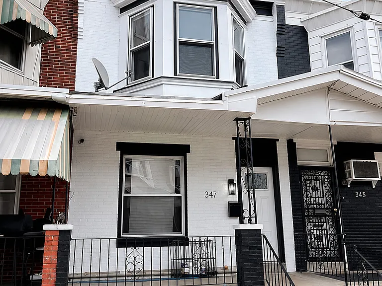 347 N Robinson St — Photo 26
