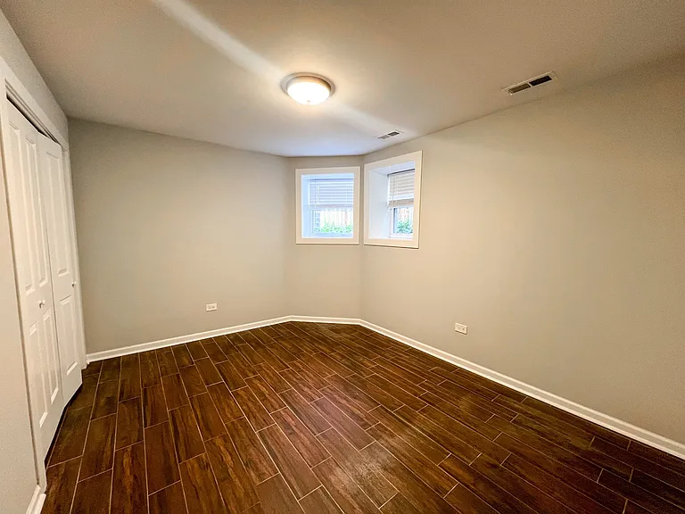 3155 N. Pine Grove Ave. — Photo 4