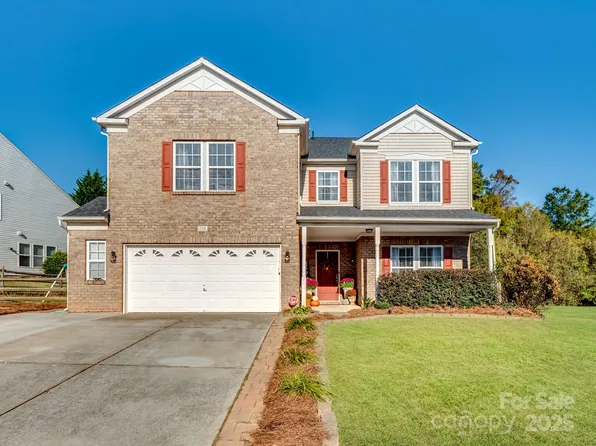 124 Kendrick Farm Dr, Mount Holly, NC 28120