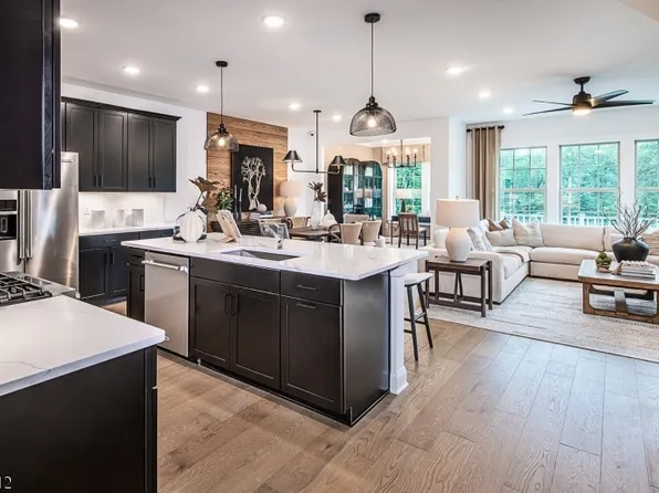 55 Wadsworth Dr BLDG 16 #6, Denville Twp., NJ 07834