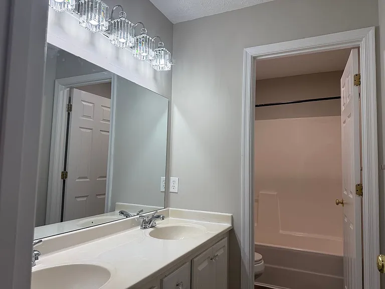 273 Mulberry Cir — Photo 15