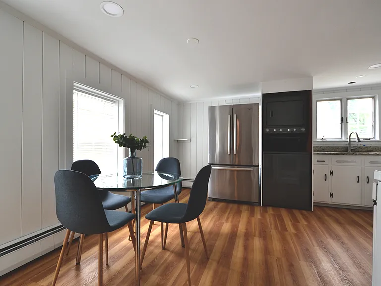 250 Walnut St #B — Photo 3