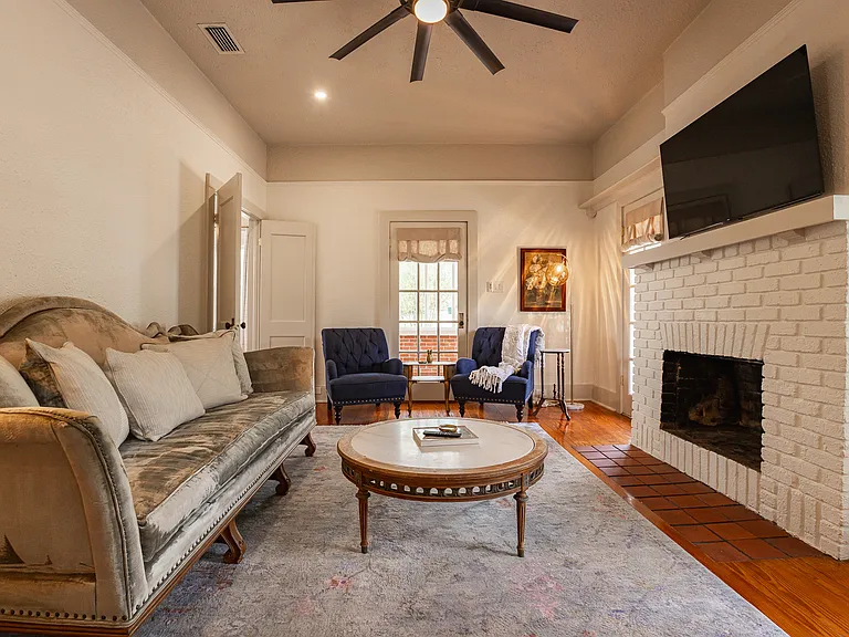 825 SE Sanchez Ave — Photo 8