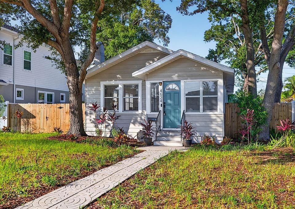 1st image of 4624 IRIS STREET N