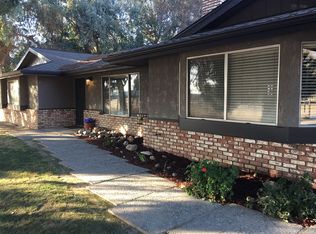17040 Idaho Ave, Lemoore, CA 93245
