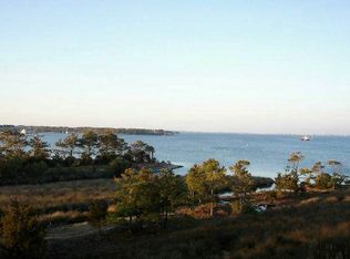 206 N Bay Club Dr, Manteo, NC 27954