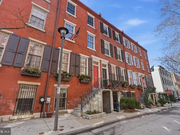 1918 Waverly St, Philadelphia, PA 19146