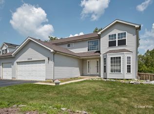 1500 Arquilla Dr, Algonquin, IL 60102