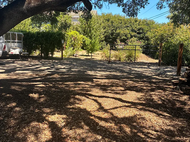 4301 Myrtle Ave — Photo 2