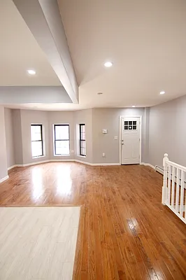 Rented by Crosstown Apartments NYC | media 2