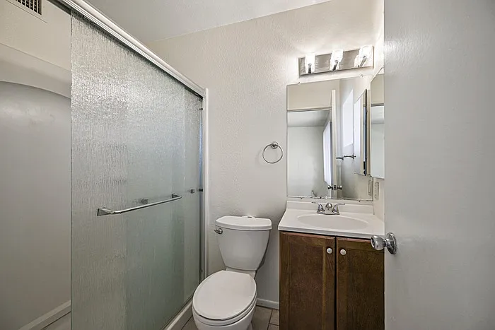 11102 W Turney Ave — Photo 21