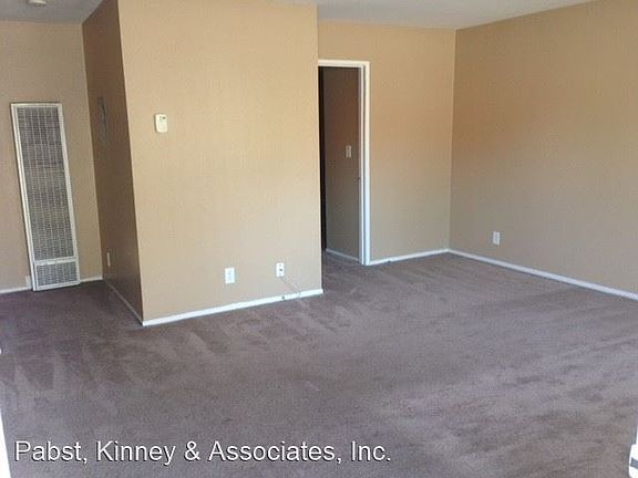 5th image of 437 Lime Ave APT E