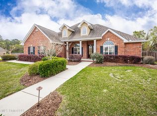 6212 Olde Magnolia Dr, Ocean Springs, MS 39564