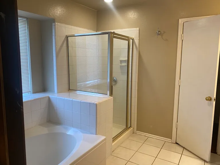 1026 Dustin Dr — Photo 8
