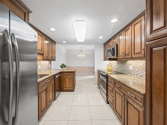 3rd image of 1100 Salem St APT 25