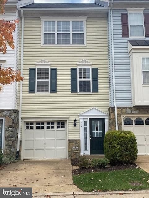 1st image of 109 Meadows Ln