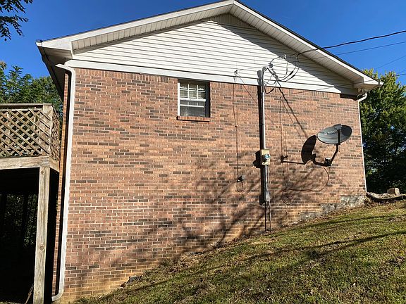 4th image of 183 Bowman Ln
