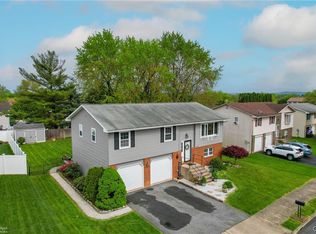3232 Garrett Rd, Bethlehem, PA 18017