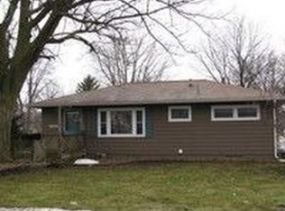 1404 W 2nd St, Cedar Falls, IA 50613
