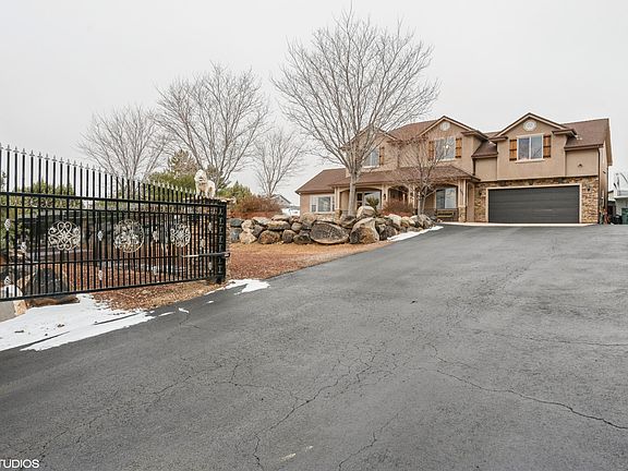 2nd image of 507 N Spanish Trail Dr