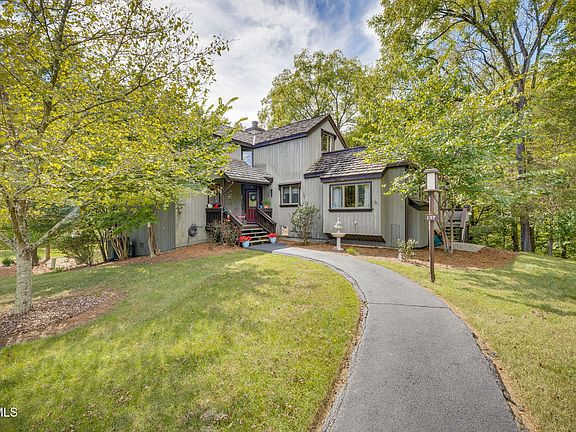 2nd image of 137 Columbine Rd