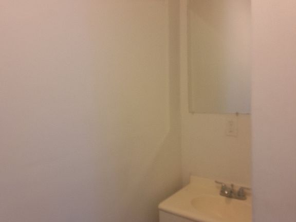 5th image of 1952 W Bristol St #2