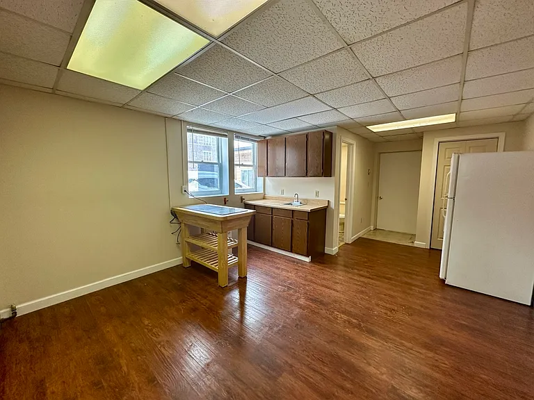 777 W Market St #C — Photo 3