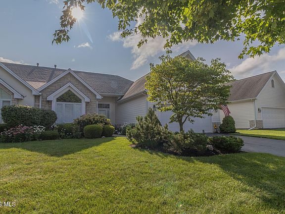 2nd image of 4854 Marble Cliff Blvd