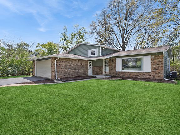 2nd image of 22644 Lakeshore Dr