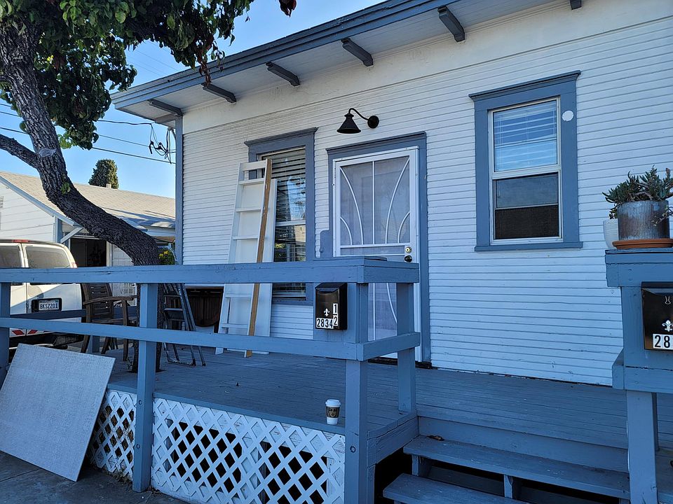 1st image of 2834.5 E St