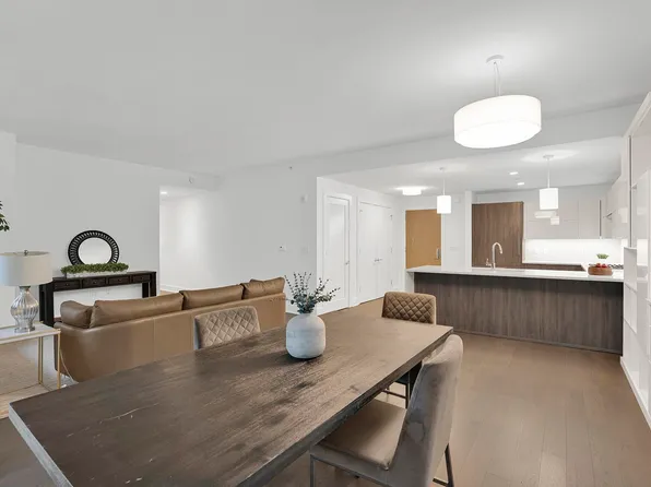 9 Avenue At Port Imperial image 10 of 50