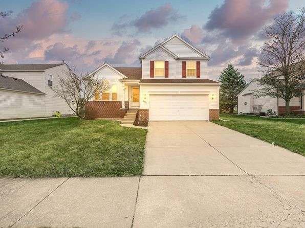 9951 W Avondale Cir, Ypsilanti, MI 48198