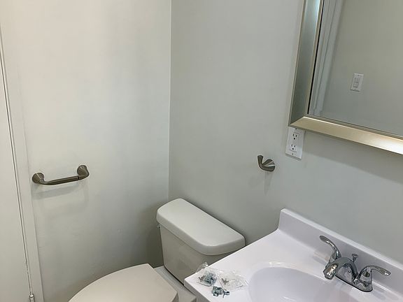 4th image of 5542 Kester Ave APT 5