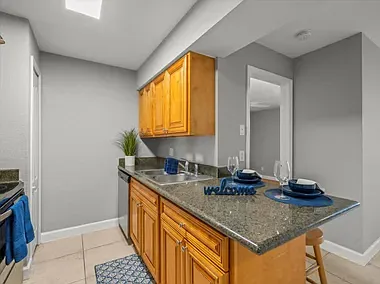 3 bed, 1175 sqft, $1,850 — Photo 3