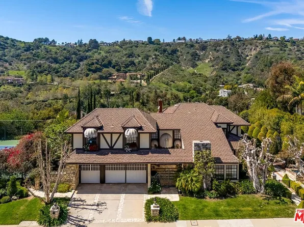 2627 Wallingford Dr, Beverly Hills, CA 90210